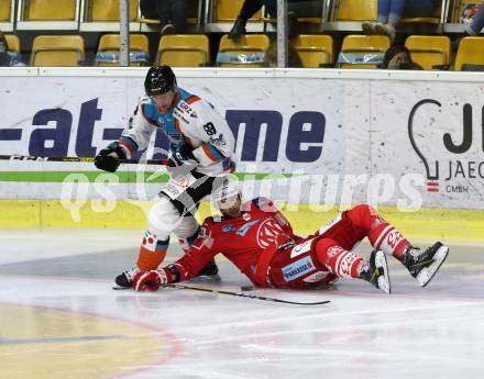 EBEL. Eishockey Bundesliga. KAC gegen	EHC Linz. Gregorc Blaz (KAC),   Brucker Marco (Linz). Klagenfurt, am 25.9.2020.
Foto: Kuess
www.qspictures.net

---
pressefotos, pressefotografie, kuess, qs, qspictures, sport, bild, bilder, bilddatenbank