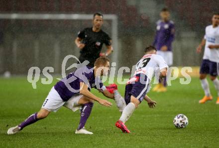 Fussball 2. Liga. SK Austria Klagenfurt gegen Young Violets Austria Wien.  Markus Rusek,  (Klagenfurt), Csaba Mester (Wien). Klagenfurt, am 25.9.2020.
Foto: Kuess
www.qspictures.net
---
pressefotos, pressefotografie, kuess, qs, qspictures, sport, bild, bilder, bilddatenbank