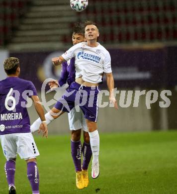 Fussball 2. Liga. SK Austria Klagenfurt gegen Young Violets Austria Wien.  Thorsten Mahrer (Klagenfurt), Csaba Mester  (Wien). Klagenfurt, am 25.9.2020.
Foto: Kuess
www.qspictures.net
---
pressefotos, pressefotografie, kuess, qs, qspictures, sport, bild, bilder, bilddatenbank