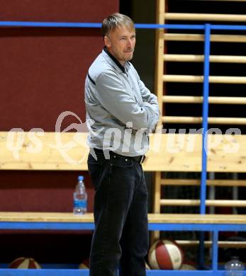Basketball Zweite Liga 2020/2021. Grunddurchgang 1. Runde. Woerthersee Piraten gegen KOS Celovec. Trainer Igor Pucko (Piraten). Klagenfurt, am 26.9.2020.
Foto: Kuess
www.qspictures.net

---
pressefotos, pressefotografie, kuess, qs, qspictures, sport, bild, bilder, bilddatenbank