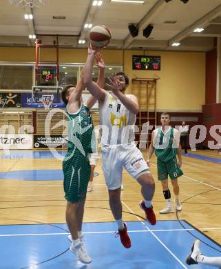 Basketball Zweite Liga 2020/2021. Grunddurchgang 1. Runde. Woerthersee Piraten gegen KOS Celovec. Christof Gspandl (Piraten), Andi Smrtnik (KOS Celovec). Klagenfurt, am 26.9.2020.
Foto: Kuess
www.qspictures.net

---
pressefotos, pressefotografie, kuess, qs, qspictures, sport, bild, bilder, bilddatenbank
