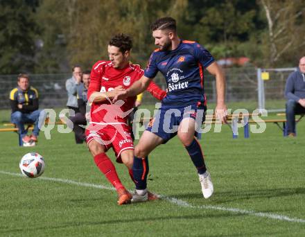 Fussball. Kaerntner Liga. Kraig gegen ATSV Wolfsberg. Elias Nicolas Hant  (Kraig), Bastian Rupp (Wolfsberg). Kraig, 26.9.2020.
Foto: Kuess
---
pressefotos, pressefotografie, kuess, qs, qspictures, sport, bild, bilder, bilddatenbank