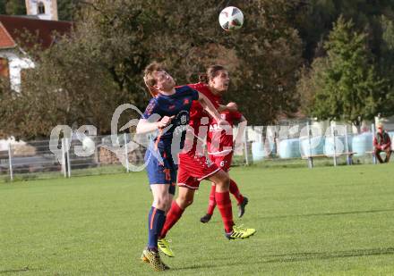 Fussball. Kaerntner Liga. Kraig gegen ATSV Wolfsberg. Martin Franz Alexander Lamzari (Kraig), David Streit (Wolfsberg). Kraig, 26.9.2020.
Foto: Kuess
---
pressefotos, pressefotografie, kuess, qs, qspictures, sport, bild, bilder, bilddatenbank