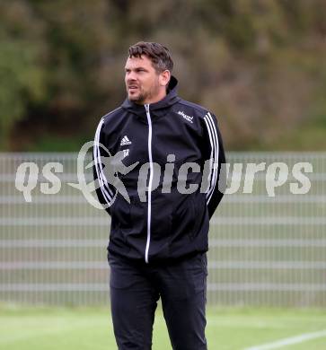 Fussball. Kaerntner Liga. Kraig gegen ATSV Wolfsberg. Trainer Stefan Franz Weitensfelder (Kraig). Kraig, 26.9.2020.
Foto: Kuess
---
pressefotos, pressefotografie, kuess, qs, qspictures, sport, bild, bilder, bilddatenbank