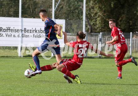 Fussball. Kaerntner Liga. Kraig gegen ATSV Wolfsberg. Benjamin Lamzari  (Kraig), David Streit (Wolfsberg). Kraig, 26.9.2020.
Foto: Kuess
---
pressefotos, pressefotografie, kuess, qs, qspictures, sport, bild, bilder, bilddatenbank