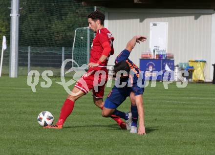 Fussball. Kaerntner Liga. Kraig gegen ATSV Wolfsberg. Michael Spielberger  (Kraig),  Bastian Rupp (Wolfsberg). Kraig, 26.9.2020.
Foto: Kuess
---
pressefotos, pressefotografie, kuess, qs, qspictures, sport, bild, bilder, bilddatenbank