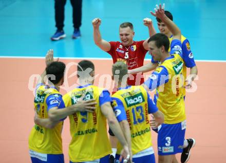 Volleyball. CEV Champions League Volley 2021 - Men First Round. SK Zadruga Aich/Dob gegen Dinamo Moscow.  Jubel (Aich/Dob). Bleiburg, am 29.9.2020.
Foto: Kuess
www.qspictures.net
---
pressefotos, pressefotografie, kuess, qs, qspictures, sport, bild, bilder, bilddatenbank