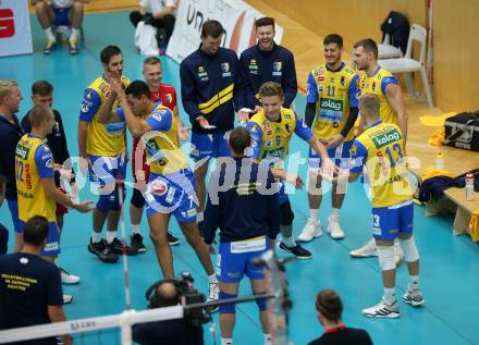 Volleyball. CEV Champions League Volley 2021 - Men First Round. SK Zadruga Aich/Dob gegen Dinamo Moscow.  Victor Hugo Miranda de Alcantara, Lukas Kuehl (Aich/Dob). Bleiburg, am 29.9.2020.
Foto: Kuess
www.qspictures.net
---
pressefotos, pressefotografie, kuess, qs, qspictures, sport, bild, bilder, bilddatenbank