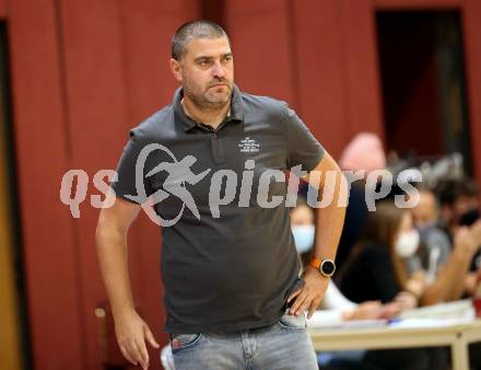 Basketball Zweite Liga 2020/2021. Grunddurchgang 2. Runde. KOS Celovec gegen RAIDERS Tirol. Trainer Andrej Bozic (KOS Celovec). Klagenfurt, am 3.10.2020.
Foto: Kuess
www.qspictures.net

---
pressefotos, pressefotografie, kuess, qs, qspictures, sport, bild, bilder, bilddatenbank