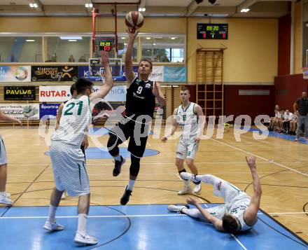 Basketball Zweite Liga 2020/2021. Grunddurchgang 2. Runde. KOS Celovec gegen RAIDERS Tirol. Marin Sliskovic, Lovro Fizuleto  (KOS Celovec), Elvis Keric (Tirol). Klagenfurt, am 3.10.2020.
Foto: Kuess
www.qspictures.net

---
pressefotos, pressefotografie, kuess, qs, qspictures, sport, bild, bilder, bilddatenbank