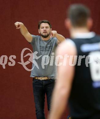 Basketball Zweite Liga 2020/2021. Grunddurchgang 2. Runde. KOS Celovec gegen RAIDERS Tirol. Trainer Amir Medinov (Tirol). Klagenfurt, am 3.10.2020.
Foto: Kuess
www.qspictures.net

---
pressefotos, pressefotografie, kuess, qs, qspictures, sport, bild, bilder, bilddatenbank