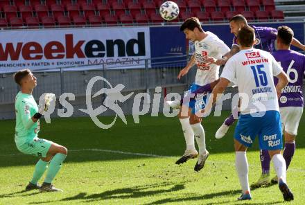 Fussball 2. Liga. SK Austria Klagenfurt gegen FAC Wien. Markus Pink,  (Klagenfurt), Belmin Jenciragic (Wien). Klagenfurt, am 4.10.2020.
Foto: Kuess
www.qspictures.net
---
pressefotos, pressefotografie, kuess, qs, qspictures, sport, bild, bilder, bilddatenbank