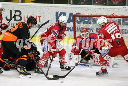 EBEL. Eishockey Bundesliga. KAC gegen	Moser Medical Graz99ers. Martin Schumnig, Sebastian Dahm, Stefan Geier,  (KAC), Parker MacKay (Graz). Klagenfurt, am 4.10.2020.
Foto: Kuess
www.qspictures.net

---
pressefotos, pressefotografie, kuess, qs, qspictures, sport, bild, bilder, bilddatenbank