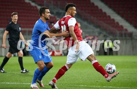 Fussball Laenderspiel. Oesterreich gegen Griechenland. Karim Onisiwo,  (Oesterreich), Vasileios Lambropoulos (Griechenland). Klagenfurt Woerthersee Stadion, am 7.10.2020.
Foto: Kuess
www.qspictures.net
---
pressefotos, pressefotografie, kuess, qs, qspictures, sport, bild, bilder, bilddatenbank