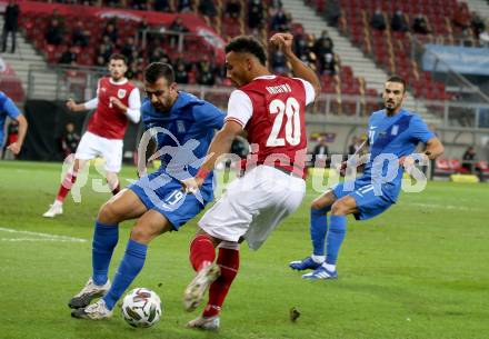 Fussball Laenderspiel. Oesterreich gegen Griechenland. Karim Onisiwo,  (Oesterreich), Efstratios Svarnas (Griechenland). Klagenfurt Woerthersee Stadion, am 7.10.2020.
Foto: Kuess
www.qspictures.net
---
pressefotos, pressefotografie, kuess, qs, qspictures, sport, bild, bilder, bilddatenbank