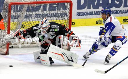 EBEL. Eishockey Bundesliga. VSV gegen Moser Medical Graz99ers.  Sahir Gill,  (VSV), Olivier Rodrigue (Graz). Villach, am 11.10.2020.
Foto: Kuess
www.qspictures.net
---
pressefotos, pressefotografie, kuess, qs, qspictures, sport, bild, bilder, bilddatenbank