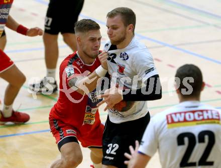 Handball. HLA. SC Kelag Ferlach gegen UHK Krems.  Matic Kotar, (Ferlach),  Gasper Hrastnik  (Krems). Ferlach, am 9.10.2020.
Foto: Kuess
---
pressefotos, pressefotografie, kuess, qs, qspictures, sport, bild, bilder, bilddatenbank
