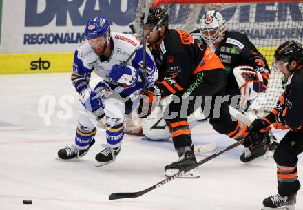 EBEL. Eishockey Bundesliga. VSV gegen Moser Medical Graz99ers.  Kevin Schmidt, (VSV),  Erik Kirchschlaeger (Graz). Villach, am 11.10.2020.
Foto: Kuess
www.qspictures.net
---
pressefotos, pressefotografie, kuess, qs, qspictures, sport, bild, bilder, bilddatenbank