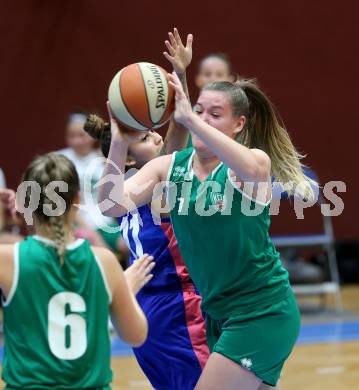 Basketball Damen Superliga 2020/2021. Grunddurchgang 2. Runde.  KOS Celovec Damen gegen UBSC-DBBC Graz. Nikolina Sofric (KOS Celovec),  Ramona Salinas (Graz). Klagenfurt, am 11.10.2020.
Foto: Kuess
www.qspictures.net

---
pressefotos, pressefotografie, kuess, qs, qspictures, sport, bild, bilder, bilddatenbank
