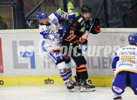 EBEL. Eishockey Bundesliga. VSV gegen Moser Medical Graz99ers. Nico Brunner,   (VSV), Lukas Kainz (Graz). Villach, am 11.10.2020.
Foto: Kuess
www.qspictures.net
---
pressefotos, pressefotografie, kuess, qs, qspictures, sport, bild, bilder, bilddatenbank
