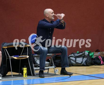 Basketball Damen Superliga 2020/2021. Grunddurchgang 2. Runde.  KOS Celovec Damen gegen UBSC-DBBC Graz. Trainer  Dragan Sliskovic (KOS Celovec). Klagenfurt, am 11.10.2020.
Foto: Kuess
www.qspictures.net

---
pressefotos, pressefotografie, kuess, qs, qspictures, sport, bild, bilder, bilddatenbank