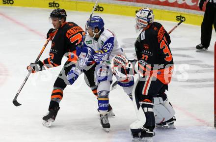 EBEL. Eishockey Bundesliga. VSV gegen Moser Medical Graz99ers. Sahir Gill,   (VSV), Mario Altmann, Olivier Rodrigue (Graz). Villach, am 11.10.2020.
Foto: Kuess
www.qspictures.net
---
pressefotos, pressefotografie, kuess, qs, qspictures, sport, bild, bilder, bilddatenbank