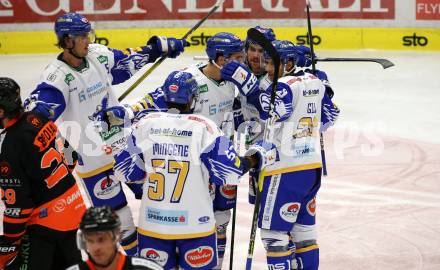 EBEL. Eishockey Bundesliga. VSV gegen Moser Medical Graz99ers.  Torjubel Chris Collins, , Sahir Gill, Matt Mangene, Raphael Wolf (VSV). Villach, am 11.10.2020.
Foto: Kuess
www.qspictures.net
---
pressefotos, pressefotografie, kuess, qs, qspictures, sport, bild, bilder, bilddatenbank