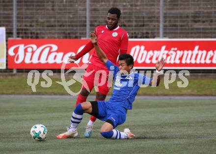 Fussball. 2. Klasse A. Spittal/Drau 1b gegen Ainet. Rashidi Mohamed Udikaluka  (Spittal), Chirawat Kareerat  (Ainet). Spittal, 10.10.2020.
Foto: Kuess
---
pressefotos, pressefotografie, kuess, qs, qspictures, sport, bild, bilder, bilddatenbank