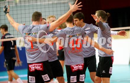 Volleyball Bundesliga. Woerthersee Loewen gegen UVC Ried. Jubel (UVC Ried).  Klagenfurt, am 7.11.2020.
Foto: Kuess
---
pressefotos, pressefotografie, kuess, qs, qspictures, sport, bild, bilder, bilddatenbank
