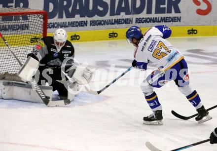 EBEL. Eishockey Bundesliga. VSV gegen Dornbirn Bulldogs. Jordan Caron,  (VSV), Oskar Oestlund  (Dornbirn). Villach, am 10.11.2020.
Foto: Kuess
www.qspictures.net
---
pressefotos, pressefotografie, kuess, qs, qspictures, sport, bild, bilder, bilddatenbank