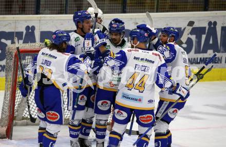 EBEL. Eishockey Bundesliga. VSV gegen Dornbirn Bulldogs. Torjubel Martin Ulmer, Sahir Gill, Kevin Schmidt,  Jamie Fraser,   (VSV). Villach, am 10.11.2020.
Foto: Kuess
www.qspictures.net
---
pressefotos, pressefotografie, kuess, qs, qspictures, sport, bild, bilder, bilddatenbank