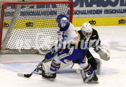 EBEL. Eishockey Bundesliga. VSV gegen Dornbirn Bulldogs.  Martin Ulmer,  (VSV),  Oskar Oestlund (Dornbirn). Villach, am 10.11.2020.
Foto: Kuess
www.qspictures.net
---
pressefotos, pressefotografie, kuess, qs, qspictures, sport, bild, bilder, bilddatenbank