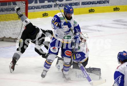 EBEL. Eishockey Bundesliga. VSV gegen Dornbirn Bulldogs.  Matt Mangene, Alexander Schmidt,  (VSV), Emilio Romig (Dornbirn). Villach, am 10.11.2020.
Foto: Kuess
www.qspictures.net
---
pressefotos, pressefotografie, kuess, qs, qspictures, sport, bild, bilder, bilddatenbank