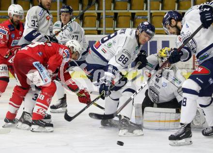EBEL. Eishockey Bundesliga. KAC gegen	Hydro Fehervar AV 19. Daniel Obersteiner,  (KAC), Tamas Robert Sarpatki (Alba Volan). Klagenfurt, am 12.11.2020.
Foto: Kuess
www.qspictures.net

---
pressefotos, pressefotografie, kuess, qs, qspictures, sport, bild, bilder, bilddatenbank