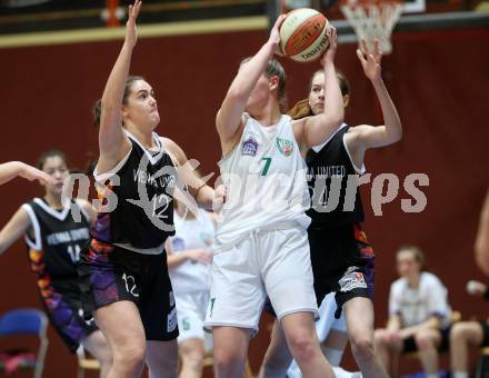 Basketball Damen Superliga 2020/2021. Grunddurchgang 5. Runde.  KOS Celovec Damen gegen Vienna United PSV Capricorns. Nikolina Sofric, (KOS Celovec), Sophia Keller, Emma Chechova (Vienna). Klagenfurt, am 14.11.2020.
Foto: Kuess
www.qspictures.net

---
pressefotos, pressefotografie, kuess, qs, qspictures, sport, bild, bilder, bilddatenbank