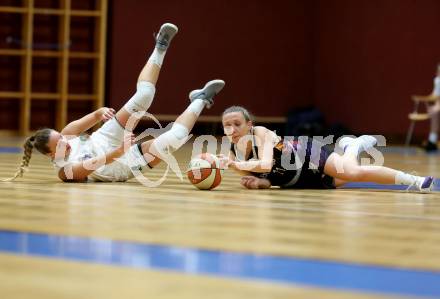 Basketball Damen Superliga 2020/2021. Grunddurchgang 5. Runde.  KOS Celovec Damen gegen Vienna United PSV Capricorns. Tina More, (KOS Celovec), Marie-Christine Loderer (Vienna). Klagenfurt, am 14.11.2020.
Foto: Kuess
www.qspictures.net

---
pressefotos, pressefotografie, kuess, qs, qspictures, sport, bild, bilder, bilddatenbank