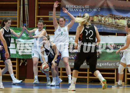 Basketball Damen Superliga 2020/2021. Grunddurchgang 5. Runde.  KOS Celovec Damen gegen Vienna United PSV Capricorns. Alina Seher, Nikolina Sofric, (KOS Celovec), Selina Leiss (Vienna). Klagenfurt, am 14.11.2020.
Foto: Kuess
www.qspictures.net

---
pressefotos, pressefotografie, kuess, qs, qspictures, sport, bild, bilder, bilddatenbank