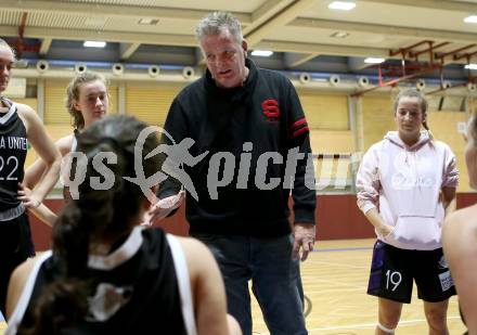 Basketball Damen Superliga 2020/2021. Grunddurchgang 5. Runde.  KOS Celovec Damen gegen Vienna United PSV Capricorns.  Trainer Stefan Hoellerl (Vienna). Klagenfurt, am 14.11.2020.
Foto: Kuess
www.qspictures.net

---
pressefotos, pressefotografie, kuess, qs, qspictures, sport, bild, bilder, bilddatenbank