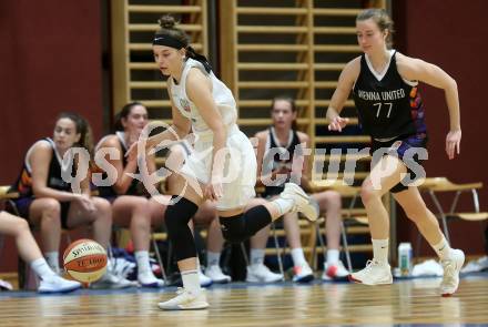 Basketball Damen Superliga 2020/2021. Grunddurchgang 5. Runde.  KOS Celovec Damen gegen Vienna United PSV Capricorns. Antonia Ronacher, (KOS Celovec), Veronika Heiss (Vienna). Klagenfurt, am 14.11.2020.
Foto: Kuess
www.qspictures.net

---
pressefotos, pressefotografie, kuess, qs, qspictures, sport, bild, bilder, bilddatenbank