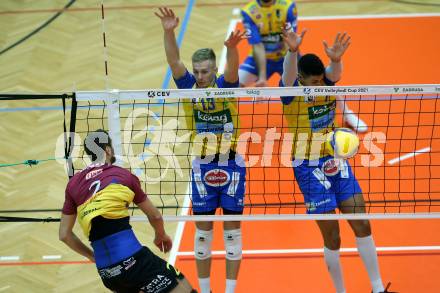 Volleyball. CEV Cup. SK Zadruga Aich/Dob gegen VK Dukla Liberec (CZE).   Blazej Podlesny, Miranda De Alcantara Victor Hugo (Aich/Dob). Bleiburg, am 18.11.2020.
Foto: Kuess
www.qspictures.net
---
pressefotos, pressefotografie, kuess, qs, qspictures, sport, bild, bilder, bilddatenbank