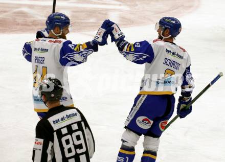 EBEL. Eishockey Bundesliga. VSV gegen spusu Vienna Capitals. Torjubel Jamie Fraser, Kevin Schmidt  (VSV). Villach, am 21.11.2020.
Foto: Kuess
www.qspictures.net
---
pressefotos, pressefotografie, kuess, qs, qspictures, sport, bild, bilder, bilddatenbank