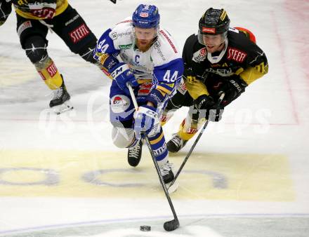 EBEL. Eishockey Bundesliga. VSV gegen spusu Vienna Capitals. Jamie Fraser,   (VSV), Raylor Vause (Vienna). Villach, am 21.11.2020.
Foto: Kuess
www.qspictures.net
---
pressefotos, pressefotografie, kuess, qs, qspictures, sport, bild, bilder, bilddatenbank