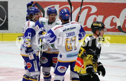 EBEL. Eishockey Bundesliga. VSV gegen spusu Vienna Capitals. Torjubel Chris Collins, Scott Kosmachuk, Jordan Caron  (VSV). Villach, am 21.11.2020.
Foto: Kuess
www.qspictures.net
---
pressefotos, pressefotografie, kuess, qs, qspictures, sport, bild, bilder, bilddatenbank