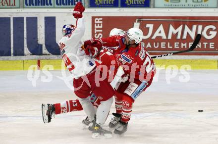 EBEL. Eishockey Bundesliga. KAC gegen	EC Red Bull Salzburg. Steven Strong,  (KAC), Florian Baltram (Salzburg). Klagenfurt, am 22.11.2020.
Foto: Kuess
www.qspictures.net

---
pressefotos, pressefotografie, kuess, qs, qspictures, sport, bild, bilder, bilddatenbank