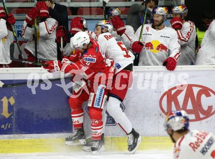 EBEL. Eishockey Bundesliga. KAC gegen	EC Red Bull Salzburg. Kele Steffler,  (KAC), Paul Huber (Salzburg). Klagenfurt, am 22.11.2020.
Foto: Kuess
www.qspictures.net

---
pressefotos, pressefotografie, kuess, qs, qspictures, sport, bild, bilder, bilddatenbank
