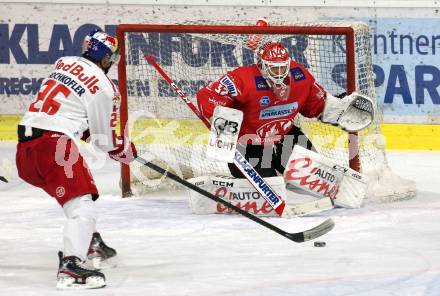 EBEL. Eishockey Bundesliga. KAC gegen	EC Red Bull Salzburg. Sebastian Dahm, (KAC), Peter Hochkofler  (Salzburg). Klagenfurt, am 22.11.2020.
Foto: Kuess
www.qspictures.net

---
pressefotos, pressefotografie, kuess, qs, qspictures, sport, bild, bilder, bilddatenbank