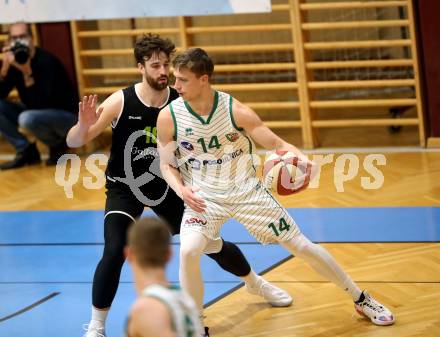 Basketball Zweite Liga 2020/2021. Grunddurchgang 8. Runde. KOS Celovec gegen Basket Flames. Lovro Fizuleto (KOS Celovec), Ben Seipt (Basket Flames). Klagenfurt, am 22.11.2020.
Foto: Kuess
www.qspictures.net

---
pressefotos, pressefotografie, kuess, qs, qspictures, sport, bild, bilder, bilddatenbank