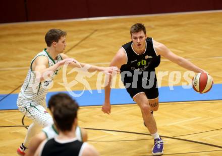 Basketball Zweite Liga 2020/2021. Grunddurchgang 8. Runde. KOS Celovec gegen Basket Flames.  Lovro Fizuleto (KOS Celovec), Gabriel Stepan (Basket Flames). Klagenfurt, am 22.11.2020.
Foto: Kuess
www.qspictures.net

---
pressefotos, pressefotografie, kuess, qs, qspictures, sport, bild, bilder, bilddatenbank