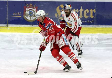 EBEL. Eishockey Bundesliga. KAC gegen	EC Red Bull Salzburg. Michael Kernberger,  (KAC), Dominique Heinrich (Salzburg). Klagenfurt, am 22.11.2020.
Foto: Kuess
www.qspictures.net

---
pressefotos, pressefotografie, kuess, qs, qspictures, sport, bild, bilder, bilddatenbank