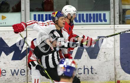 EBEL. Eishockey Bundesliga. KAC gegen	EC Red Bull Salzburg. Blaz Gregorc, John  (KAC), Jason Peterka (Salzburg). Klagenfurt, am 22.11.2020.
Foto: Kuess
www.qspictures.net

---
pressefotos, pressefotografie, kuess, qs, qspictures, sport, bild, bilder, bilddatenbank